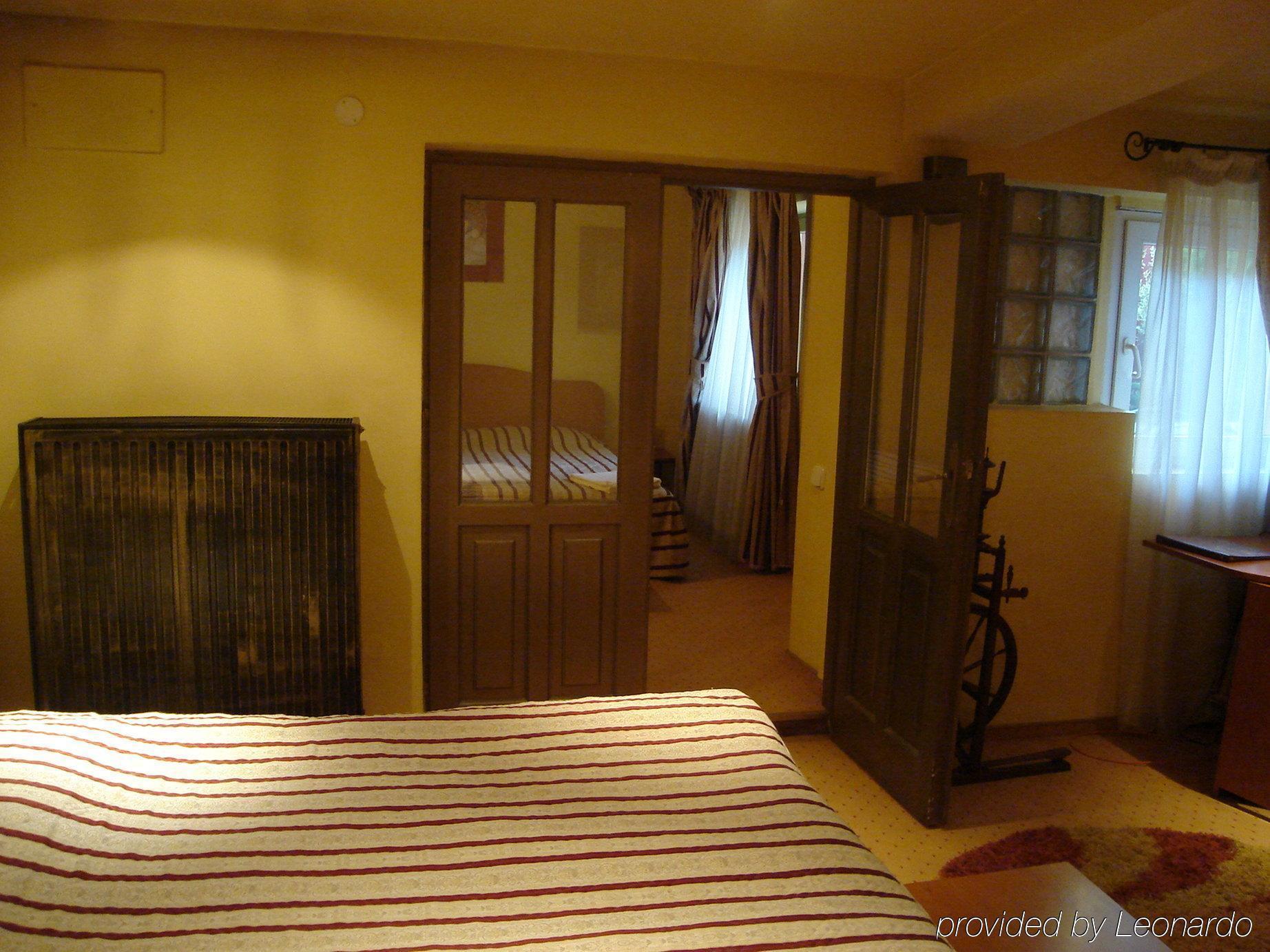 Deja Vu Guesthouse Cluj-Napoca Room photo